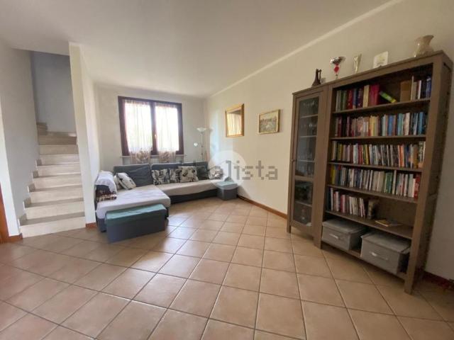 Appartamento in vendita a Lonato, Lombardia