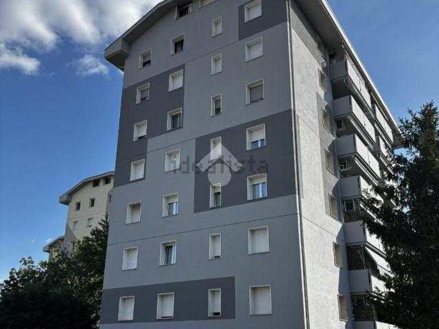Appartamento in vendita a Borgo Roma, Verona