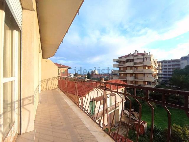 Appartamento in vendita a Vallecrosia, Liguria