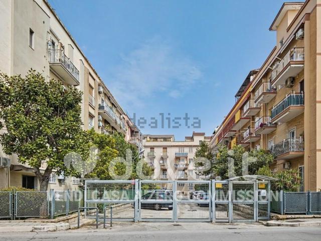 Appartamento in vendita a Municipio 2, Puglia
