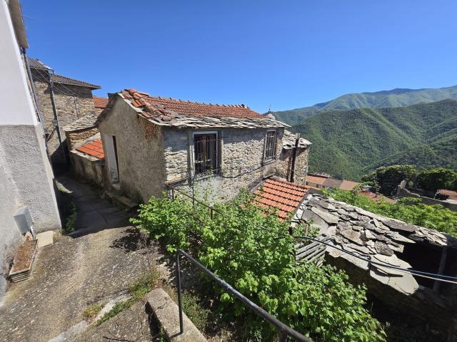 Appartamento in vendita a Molini Di Triora, Liguria