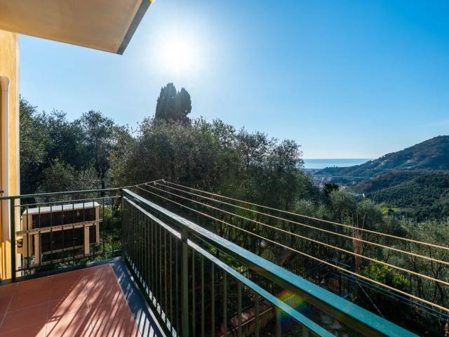 Appartamento in vendita a Leivi, Liguria