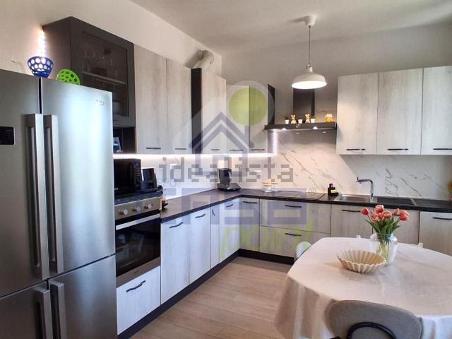Appartamento in vendita a Pieve D'olmi, Lombardia