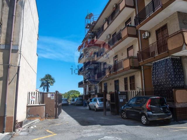Appartamento in vendita a Aci Catena, Catania