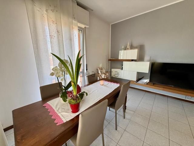Appartamento in vendita a Grandate, Lombardia