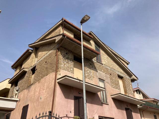 Appartamento in vendita a Guidonia Montecelio, Roma Capitale