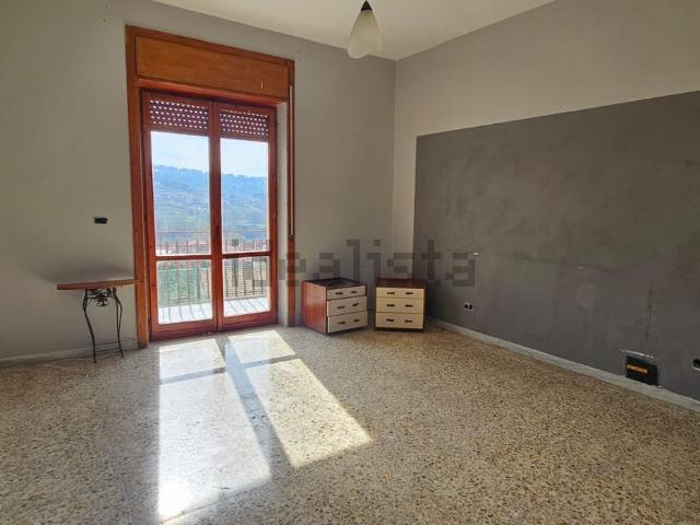 Appartamento in vendita a Casa Roma, Salerno
