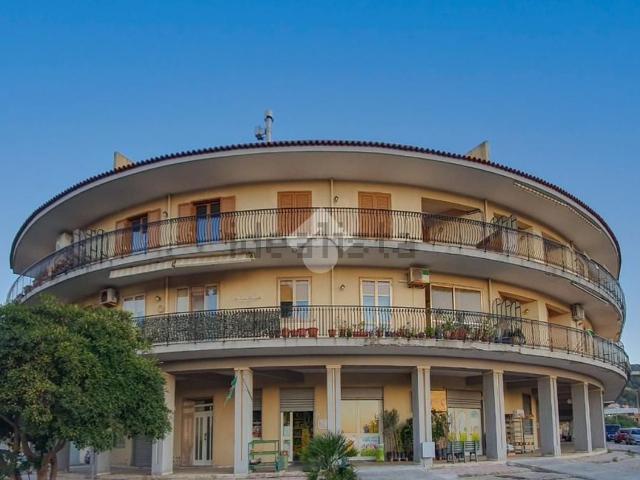 Appartamento in vendita a Santa Lucia Di, Sicilia
