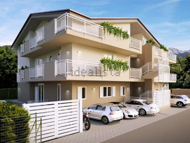 Appartamento in vendita a Montignoso, Toscana