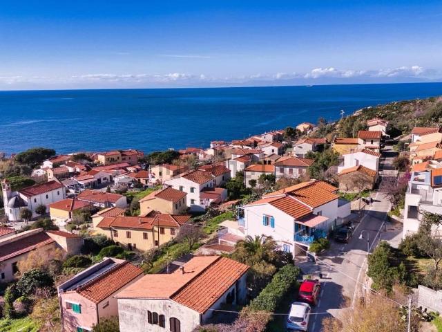 Appartamento in vendita a Pomonte, Marciana