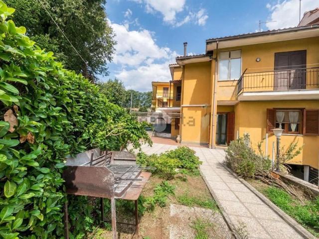 Appartamento in vendita a Valentano, Lazio