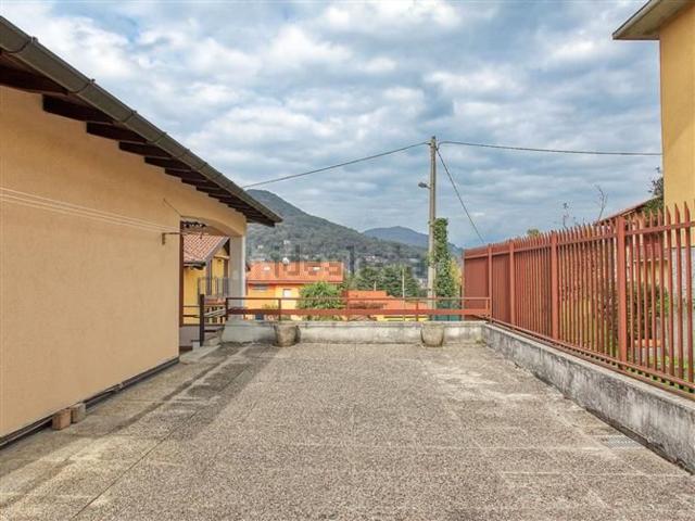 Appartamento in vendita a Comunità Montana del Piambello, Lavena Ponte Tresa