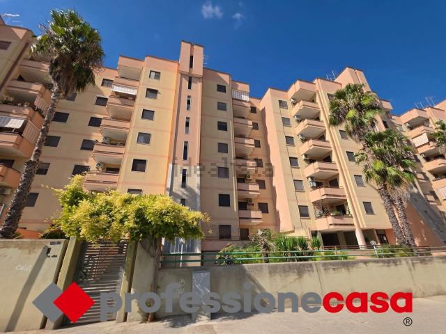 Appartamento in vendita a San Giorgio Ionico, Taranto