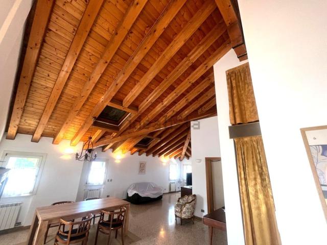 Appartamento in vendita a Chirignago-Zelarino, Venezia