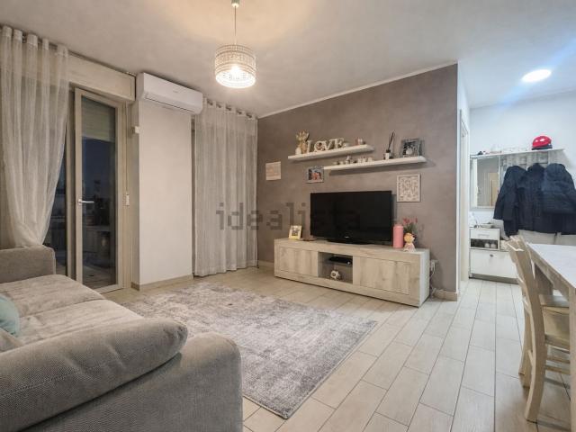 Appartamento in vendita a Rozzano, Lombardia