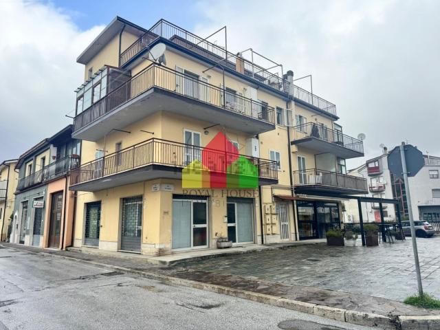 Appartamento in vendita a Castel Di Sangro, Abruzzo