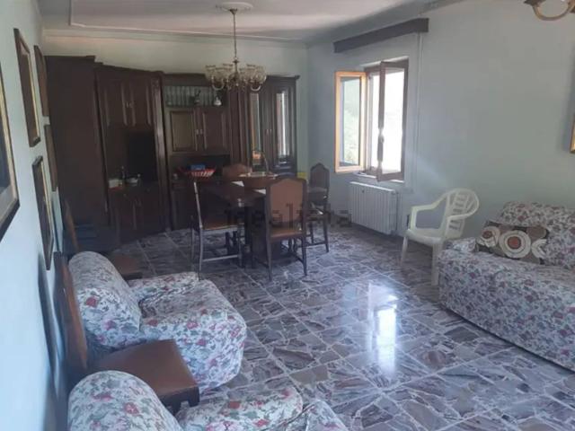 Appartamento in vendita a Appennino Reggiano, Re