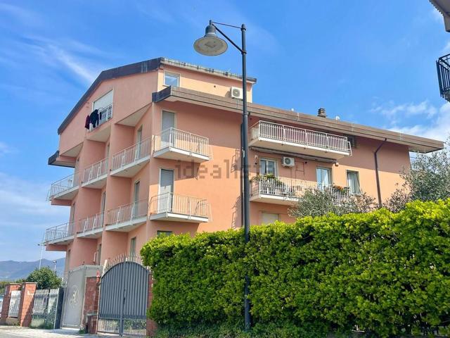 Appartamento in vendita a Tenuta di Marinella, Sarzana