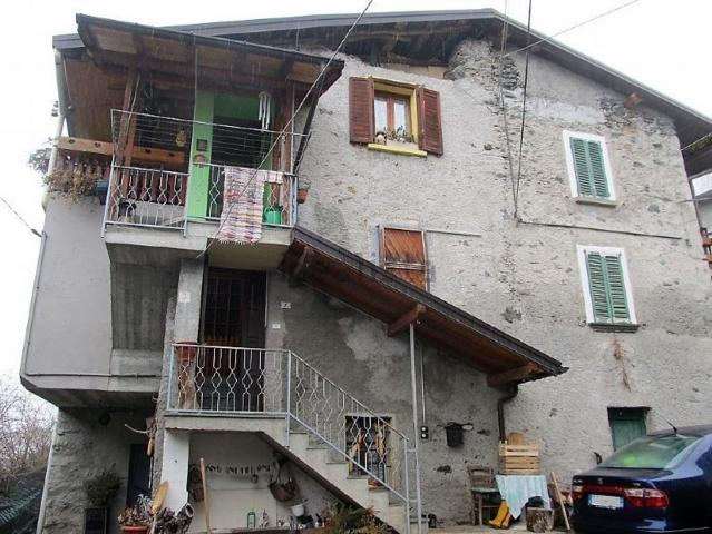 Appartamento in vendita a Castello Dell'acqua, Lombardia