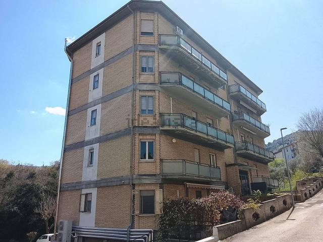 Appartamento in vendita a Santa Lucia, Narni