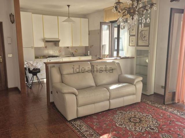 Appartamento in vendita a Talamona, Lombardia