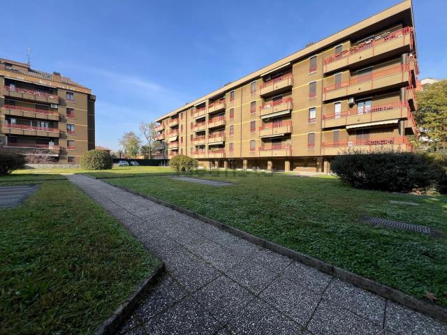 Appartamento in vendita a Cernusco Sul Naviglio, Lombardia