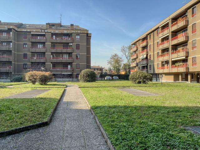 Appartamento in vendita a Cernusco Sul Naviglio, Lombardia