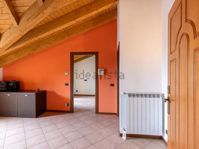 Appartamento in vendita a Cornate D'adda, Lombardia