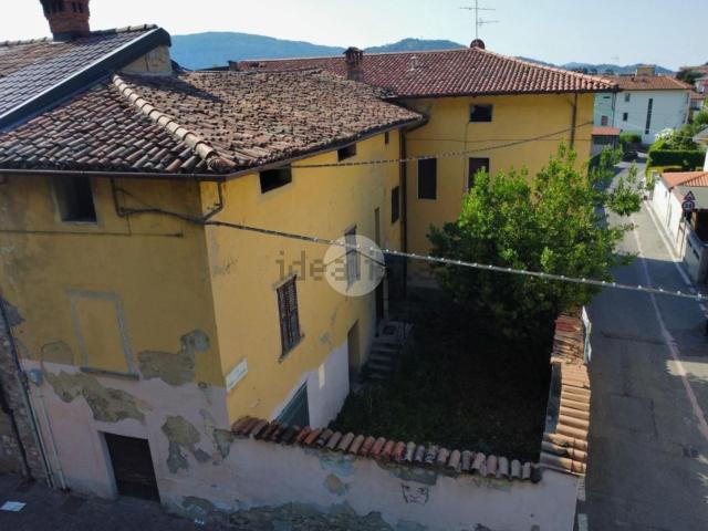 Appartamento in vendita a Villongo, Lombardia