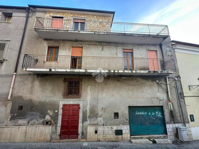 Appartamento in vendita a Mondragone, Campania