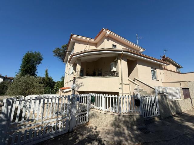 Appartamento in vendita a Leda, Aprilia