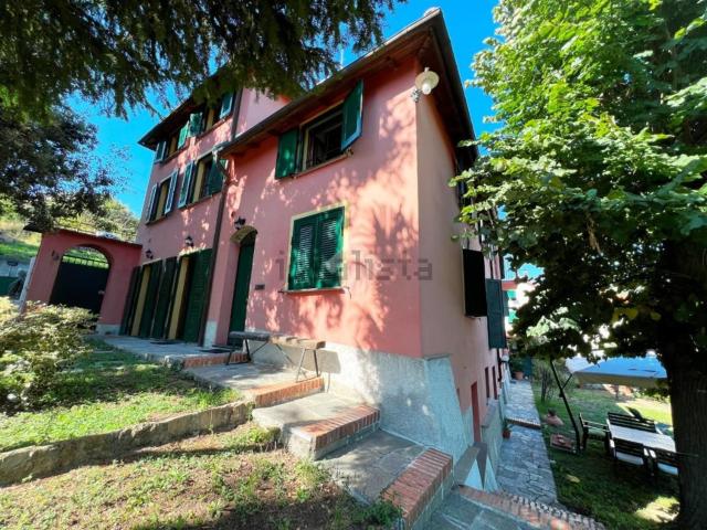 Appartamento in vendita a Serra Riccò, Liguria