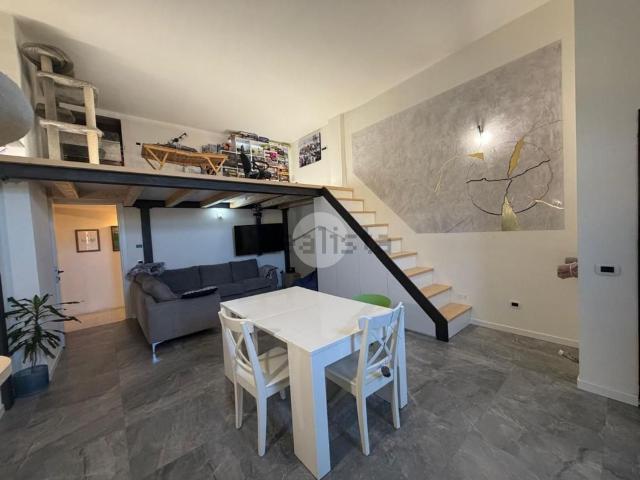 Appartamento in vendita a Lonato, Lombardia