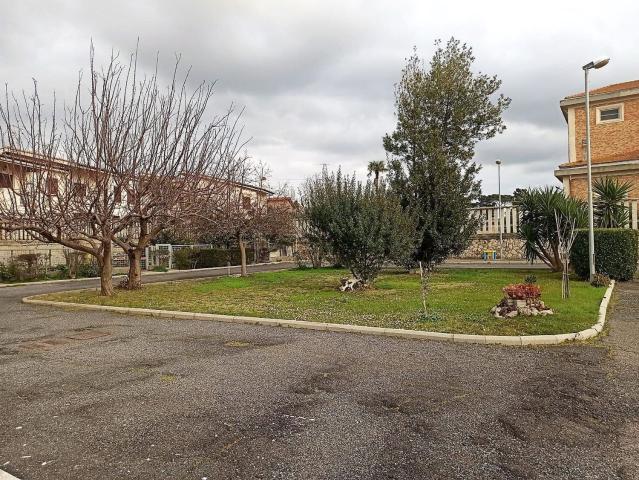 Appartamento in vendita a Roma Capitale, Lazio
