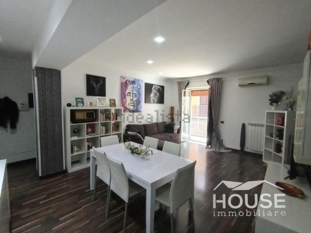 Appartamento in vendita a Paternò, Catania