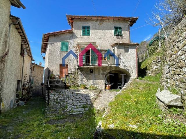 Appartamento in vendita a Unione dei comuni Media Valle del Serchio, Benabbio