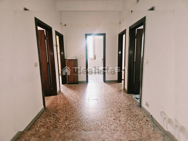 Appartamento in vendita a Rosselli, Modena
