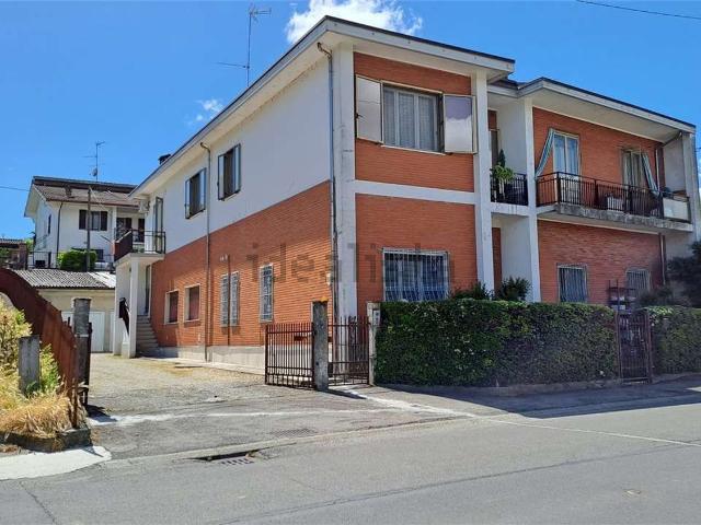 Appartamento in vendita a Casteggio, Lombardia