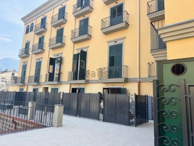 Appartamento in vendita a Fratte, Castellammare Di Stabia
