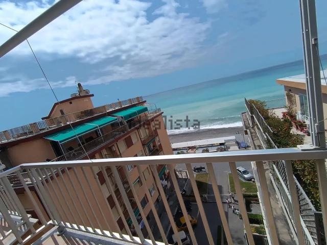 Appartamento in vendita a Vallecrosia, Liguria