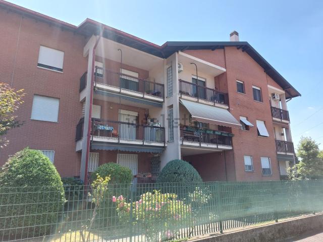 Appartamento in vendita a Gallarate, Lombardia