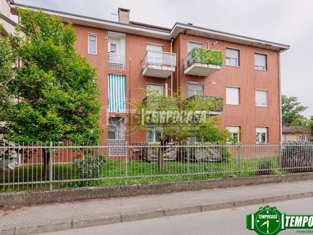 Appartamento in vendita a Belgioioso, Lombardia