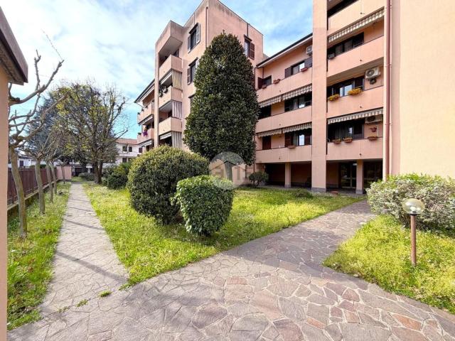 Appartamento in vendita a Santo Stefano Ticino, Lombardia