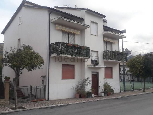 Appartamento in vendita a Serramonacesca, Abruzzo