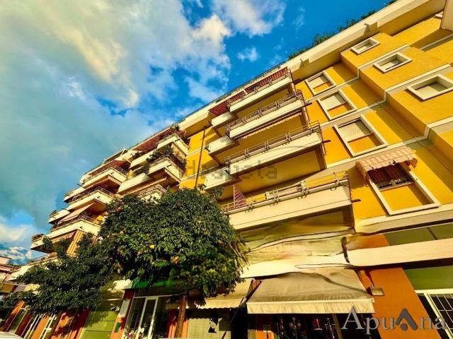 Appartamento in vendita a San Carlo, Marina Di Massa