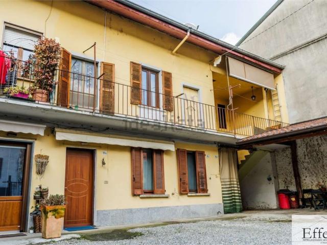 Appartamento in vendita a Biandronno, Varese