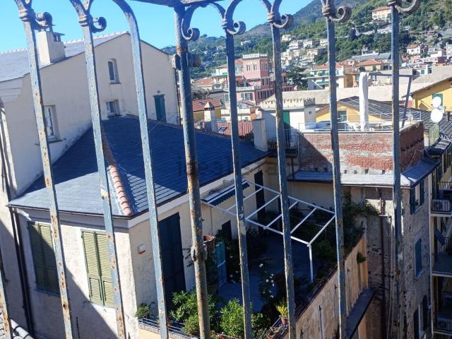 Appartamento in vendita a Levanto, La Spezia