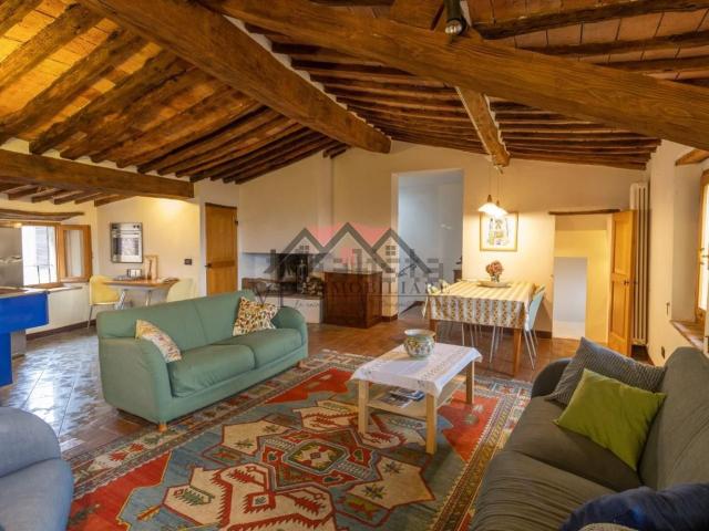 Appartamento in vendita a Radicondoli, Siena