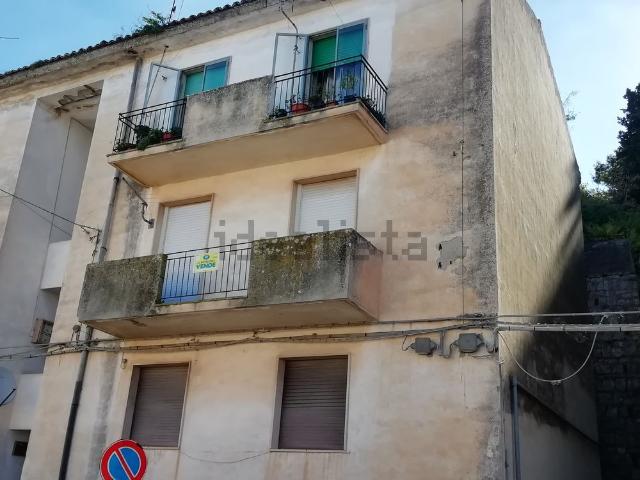 Appartamento in vendita a Chiaramonte Gulfi, Sicilia