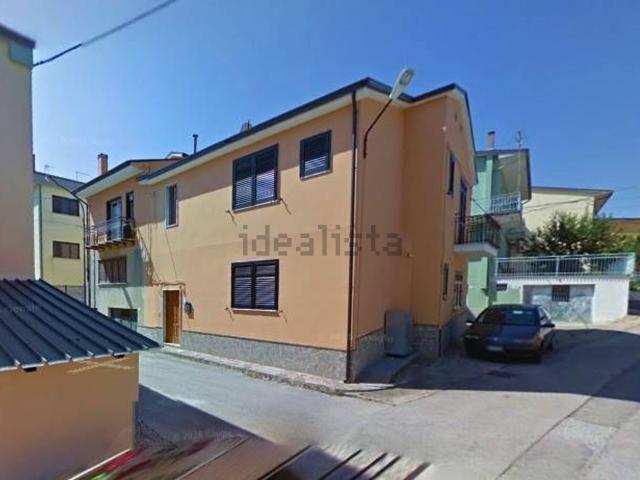 Appartamento in vendita a Castel Baronia, Campania